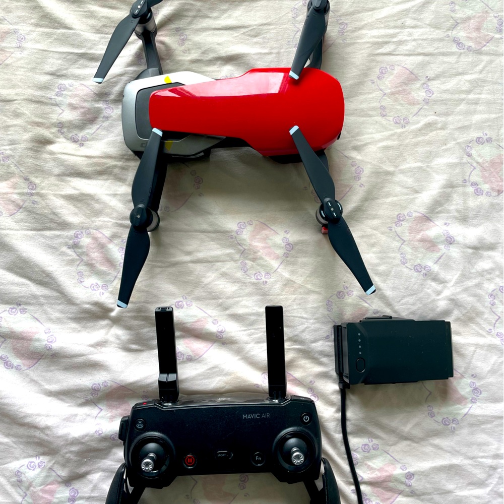 DJI Mavic Air Red + Propellors, Remote & Charger